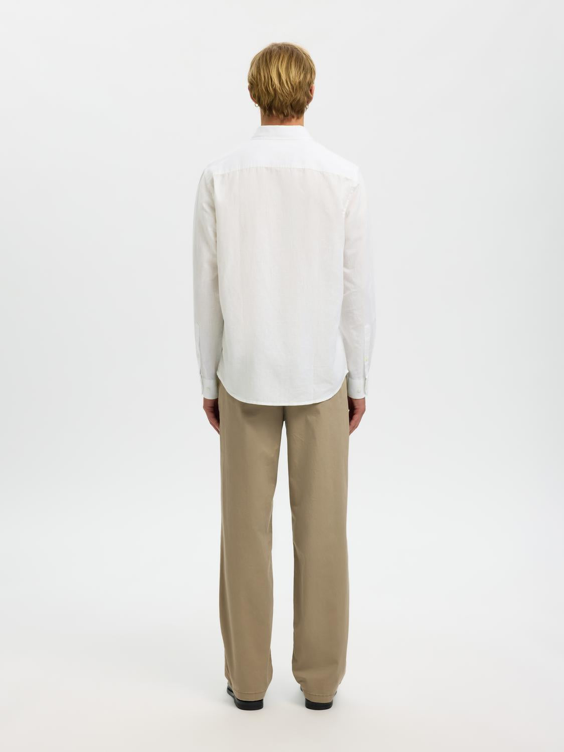 model_shot-back